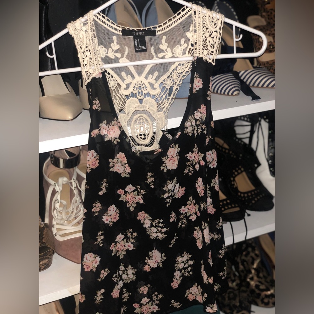 Forever 21 S sheer tank